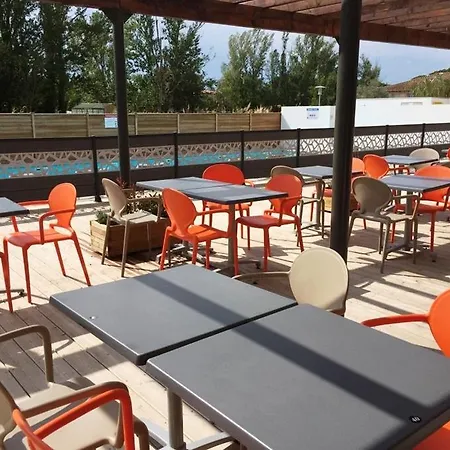 Adonis Aix En Provence אקס-אן-פרובאנס